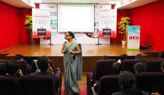 Read more about the article Workshop on BMC & Business Plan Format by Ms. Shipra Shrivastava